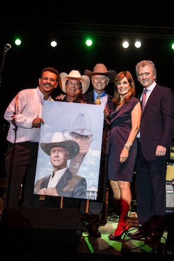 Artist Mario AC Della Casa, Philanthropist Arthur E. Benjamin, Larry Hagman and “Dallas” cast members Linda Gray and Patrick Duffy thumb